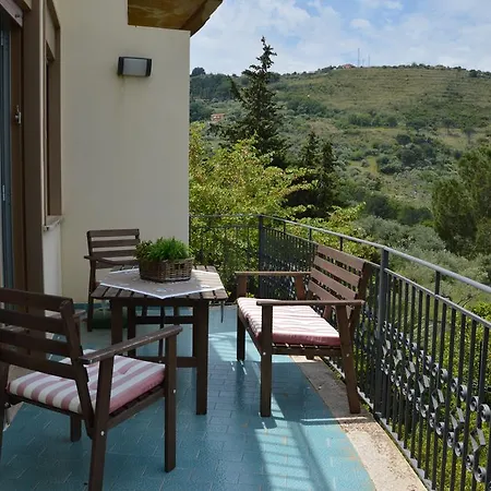 Bouganvilla Cefalù